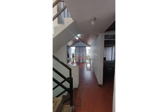 Casas, Venta, Paseo de los Almendros - $495.000.000