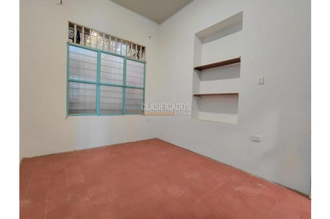 Locales y Bodegas, Alquiler, Granada - $10.000.000