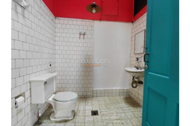 Locales y Bodegas, Alquiler, Granada - $10.000.000