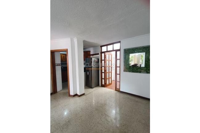 Casas, Venta en El Refugio