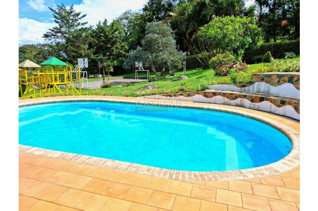 Fincas y Casas Campestres, Venta en Yumbo