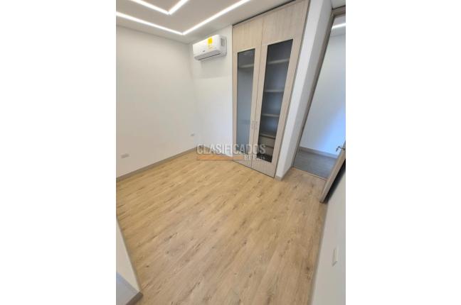 Apartamentos, Alquiler, Cristales - $3.000.000