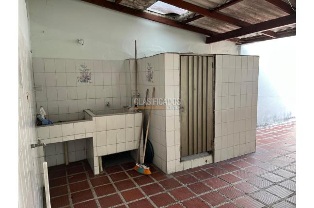 Casas, Alquiler, San Bosco - $1.300.000