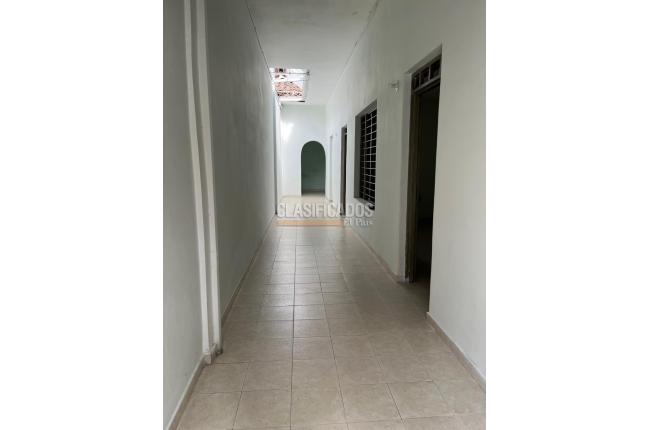 Casas, Alquiler, San Bosco - $1.300.000