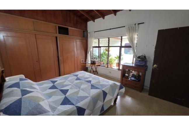 Casas, Venta, Prados del Norte - $780.000.000