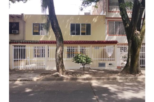 Apartamentos, Alquiler, Primero de Mayo - $1.550.000