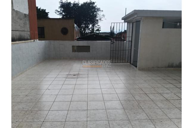 Edificios, Venta, Primero de Mayo - $750.000.000