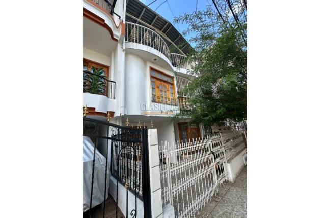 Casas, Venta, Paseo de los Almendros - $500.000.000