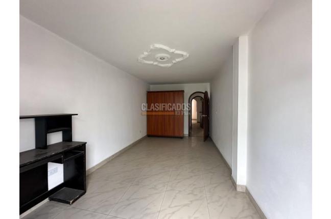 Casas, Venta, Paseo de los Almendros - $500.000.000