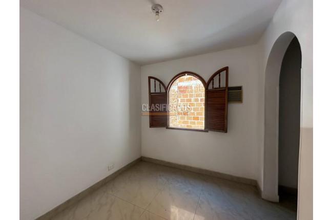 Casas, Venta, Paseo de los Almendros - $500.000.000