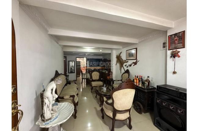 Casas, Venta, Paseo de los Almendros - $500.000.000
