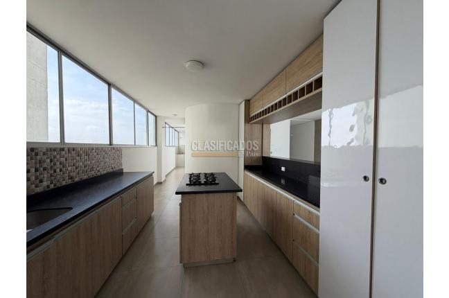 Apartamentos, Venta, Versalles - $590.000.000