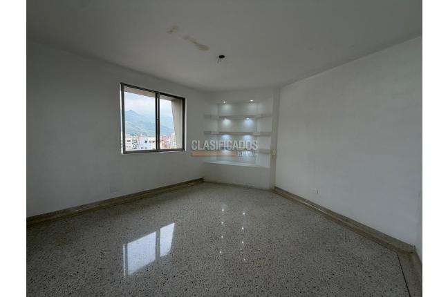 Apartamentos, Venta, Versalles - $590.000.000
