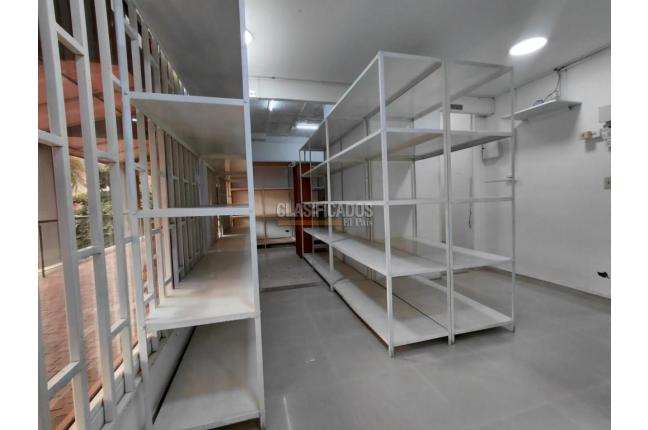 Locales y Bodegas, Venta, San Vicente - $450