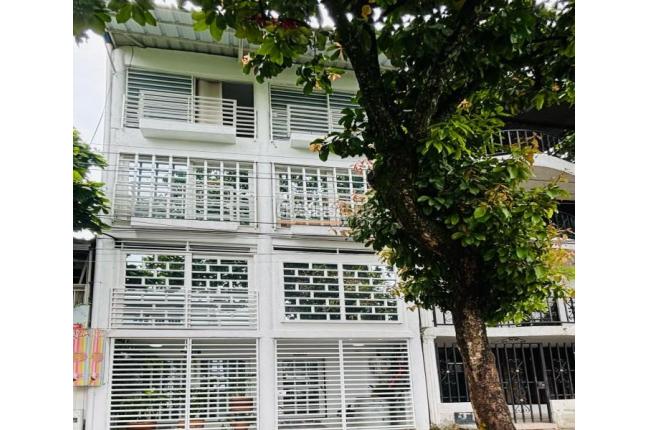Edificios, Venta en Salomia