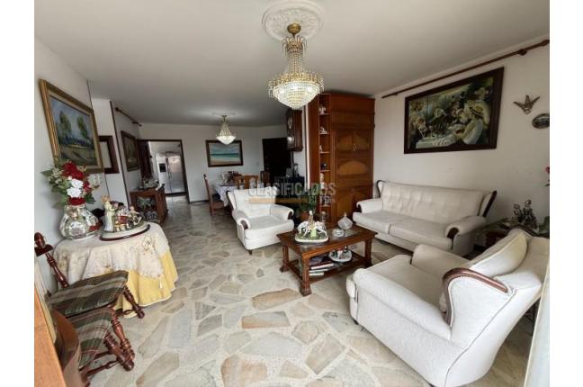 Apartamentos, Venta en Las Quintas de Don Simón