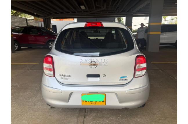 Nissan March 2016 - $37.000.000