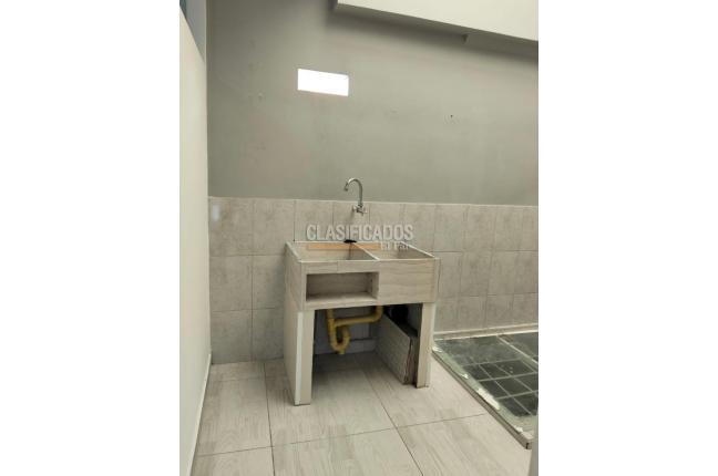 Casas, Alquiler, Dos Quebradas - $850.000