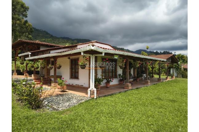 Fincas y Casas Campestres, Venta, Calima (Darién) - $720.000.000
