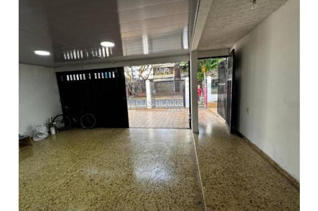 Casas, Alquiler, Cuarto de Legua - $6.000.000