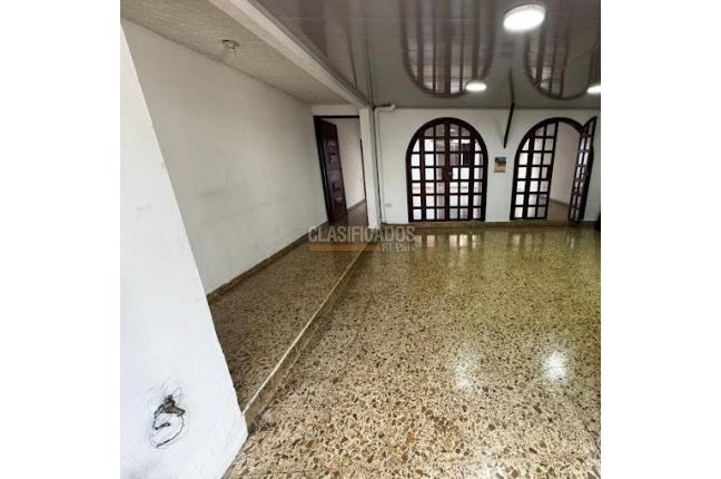 Casas, Alquiler, Cuarto de Legua - $6.000.000