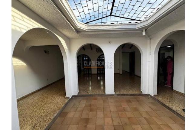 Casas, Alquiler, Cuarto de Legua - $6.000.000