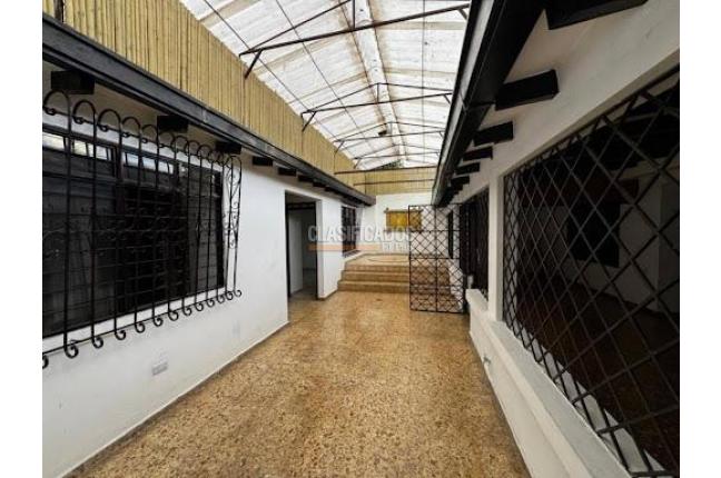 Casas, Alquiler, Cuarto de Legua - $6.000.000