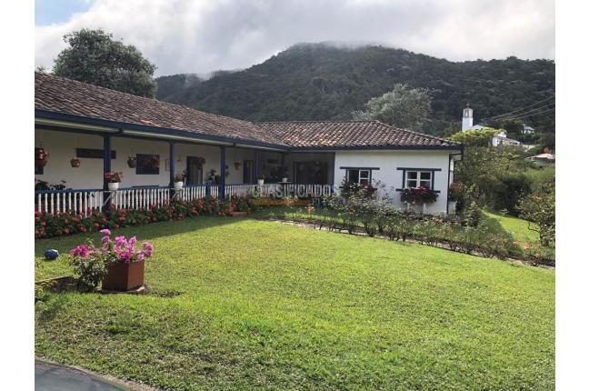 Fincas y Casas Campestres, Venta en La Portada
