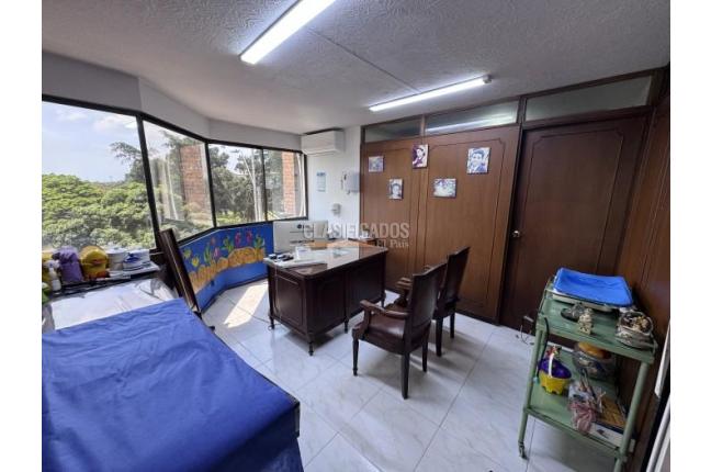 Oficinas y Consultorios, Venta, San Vicente - $200.000.000