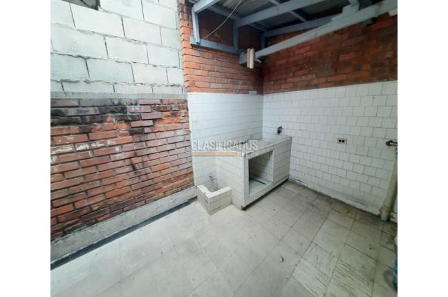 Locales y Bodegas, Alquiler, San Vicente - $2.200.000