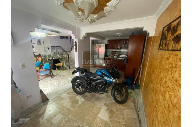 Casas, Venta, 20 de Julio - $320.000.000