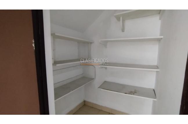 Casas, Alquiler, La Flora - $2.500.000