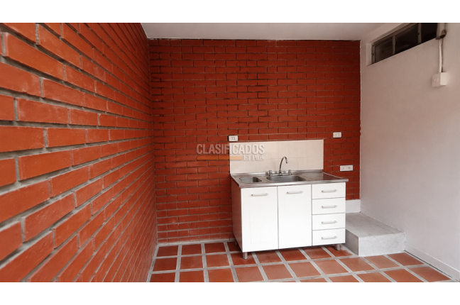 Casas, Alquiler, La Flora - $2.500.000