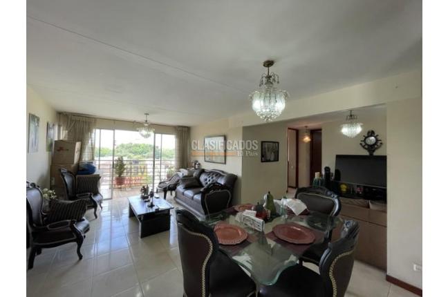 Apartamentos, Venta en Las Quintas de Don Simón