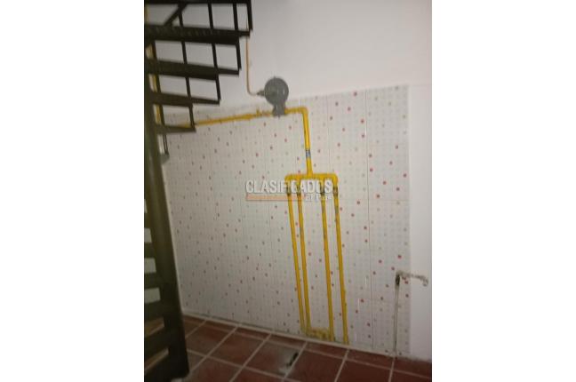 Locales y Bodegas, Venta, Centenario - $260.000.000
