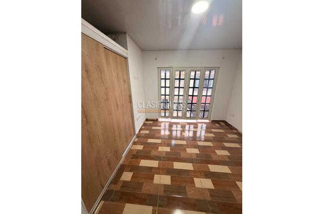 Casas, Venta, Floralia - $250.000.000