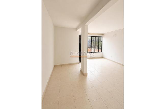 Casas, Venta, Floralia - $250.000.000