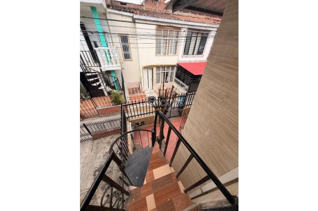 Casas, Venta, Floralia - $250.000.000