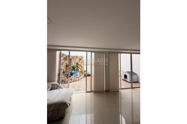 Casas, Venta, La Merced - $740.000.000