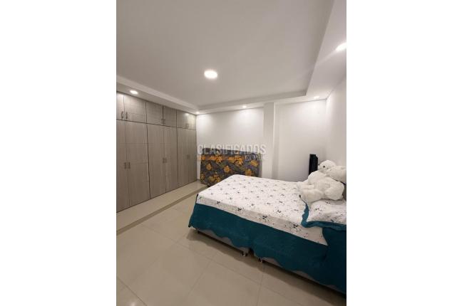 Casas, Venta, La Merced - $740.000.000