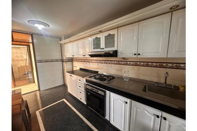 Apartamentos, Venta, Miraflores - $405.000.000