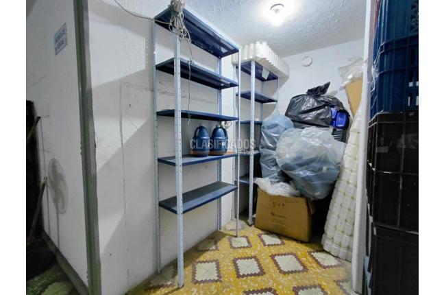 Locales y Bodegas, Alquiler, Junín - $4.000.000