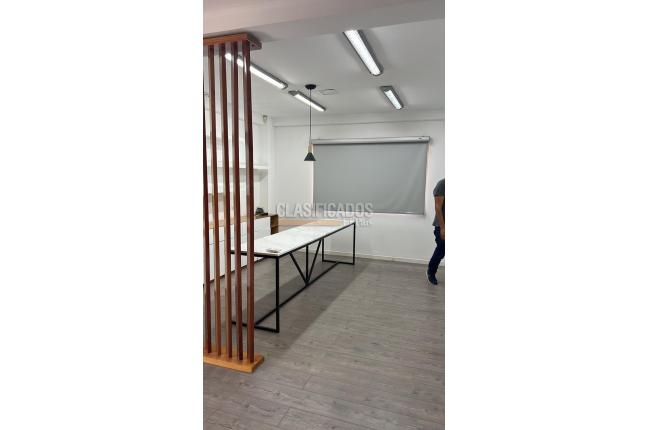 Oficinas y Consultorios, Venta en Santa Mónica Norte