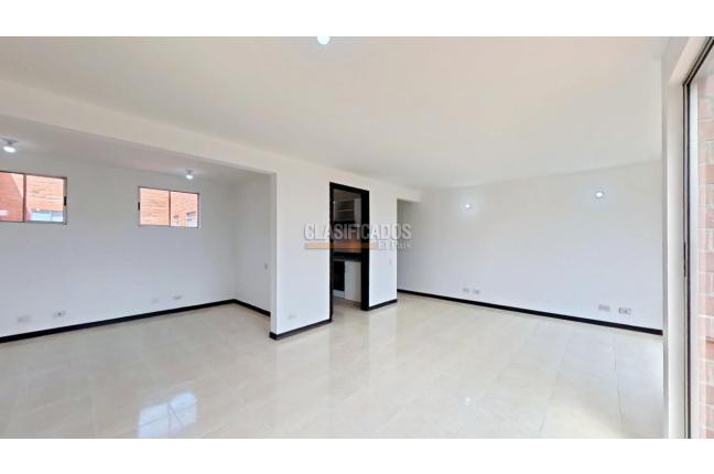 Apartamentos, Venta en Valle del Lili