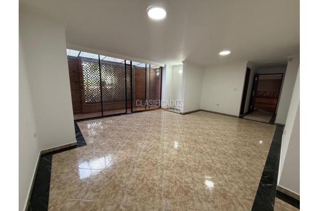 Apartamentos, Venta, Miraflores - $450.000.000