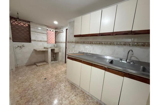 Apartamentos, Venta, Miraflores - $450.000.000