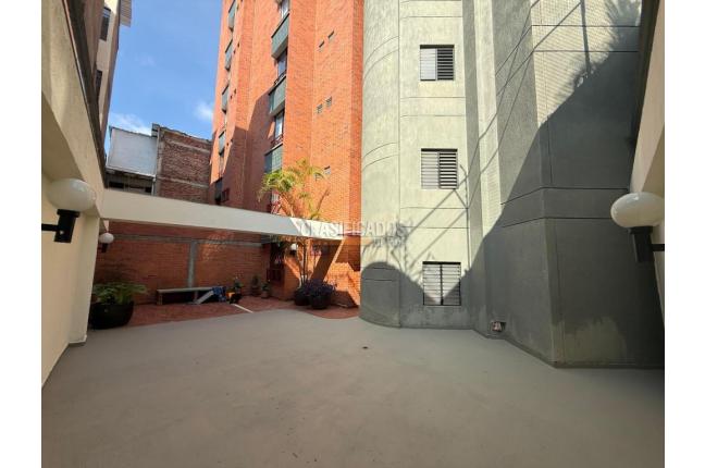Apartamentos, Venta, Miraflores - $450.000.000