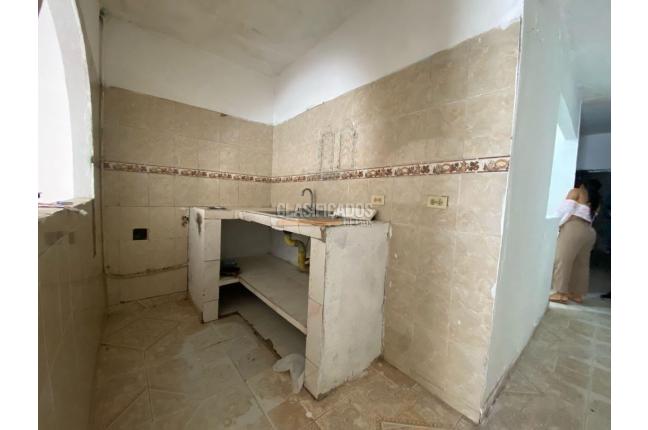 Casas, Venta, Manuela Beltrán - $205.000.000