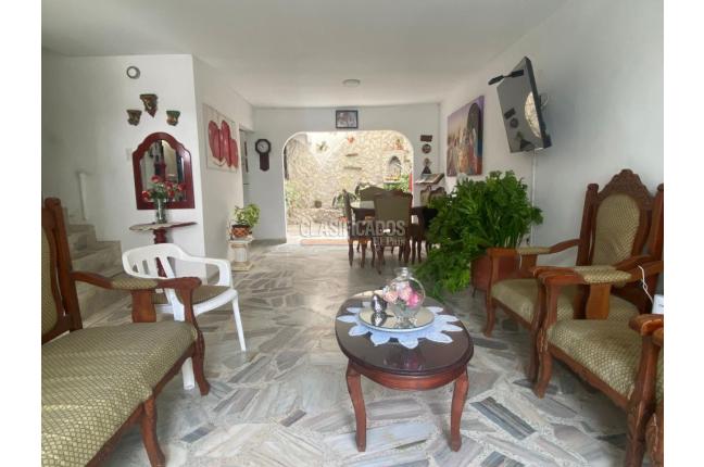 Casas, Venta, Meléndez - $520.000.000