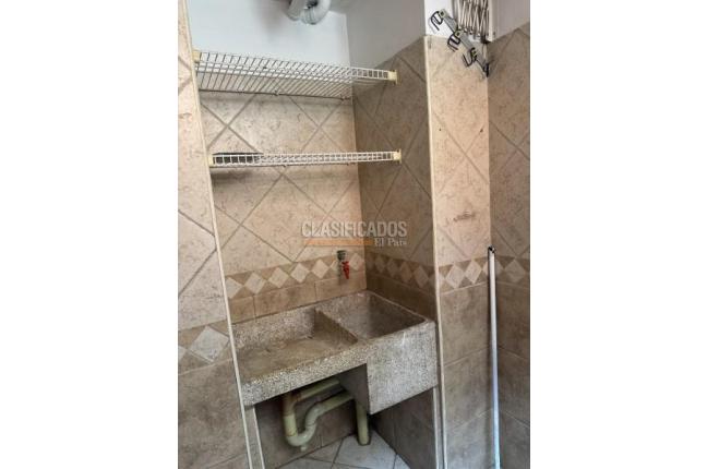 Apartamentos, Venta, Primero de Mayo - $240.000.000